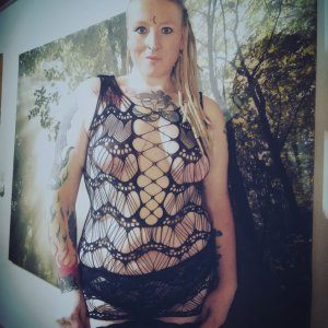 (2) Erotik Kontakt aus Forstern