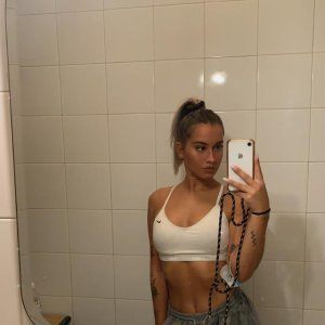 (11) Erotik Kontakt aus Kleinrinderfeld