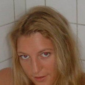 (1) Erotik Kontakt aus Chardonne
