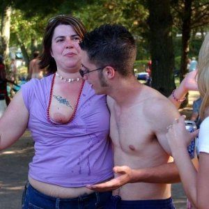 (3) Erotik Kontakt aus Kropp