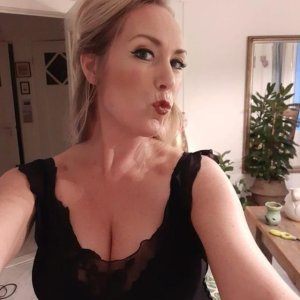 (11) Erotik Kontakt aus Grasellenbach