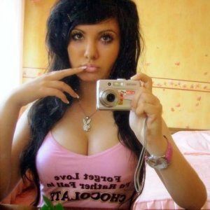 (3) Erotik Kontakt aus Prutting