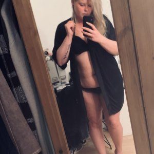(9) Erotik Kontakt aus Kirchheim unter Teck