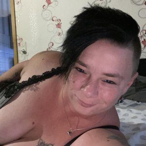 (1) Erotik Kontakt aus Karlsfeld