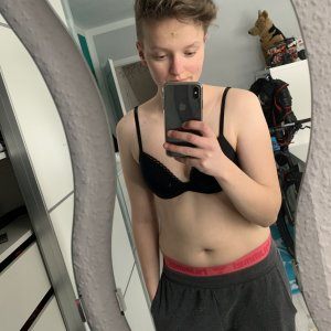 (8) Erotik Kontakt aus Großpetersdorf