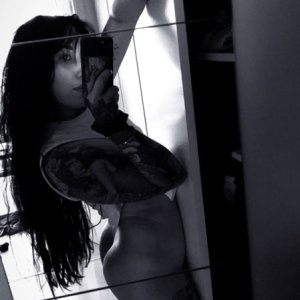 (4) Erotik Kontakt aus Sigigen
