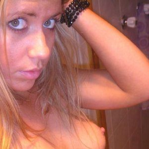 (3) Erotik Kontakt aus Isernhagen