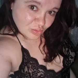(8) Erotik Kontakt aus Herborn