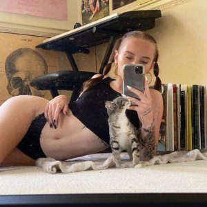 (4) Erotik Kontakt aus Langsur