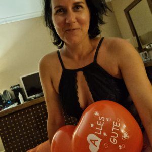(4) Erotik Kontakt aus Hüffler
