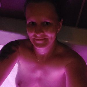 (3) Erotik Kontakt aus Madulain