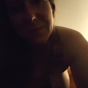 (6) Erotik Kontakt aus Surcasti