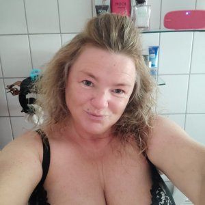 (3) Erotik Kontakt aus Pöcking