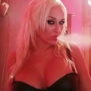 (2) Erotik Kontakt aus Willroth