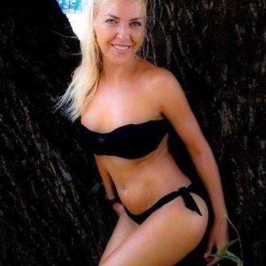 (3) Erotik Kontakt aus Ermsleben