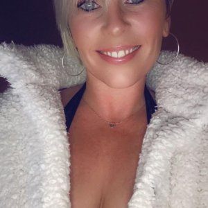 (2) Erotik Kontakt aus Affler