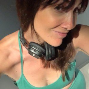 (4) Erotik Kontakt aus Zürich