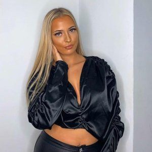 (9) Erotik Kontakt aus Halle (Westfalen)