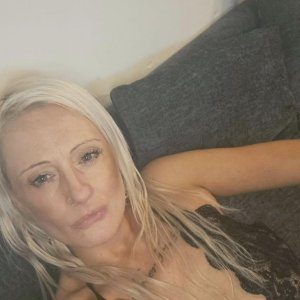 (1) Erotik Kontakt aus Sindelfingen