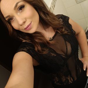 (5) Erotik Kontakt aus Cressier