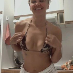 (10) Erotik Kontakt aus Tützpatz