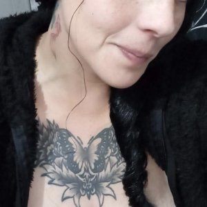 (11) Erotik Kontakt aus Edling