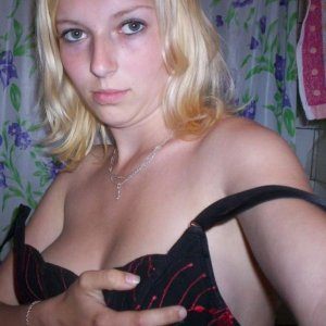 (2) Erotik Kontakt aus Oststeinbek