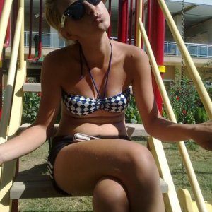 (4) Erotik Kontakt aus Freienwil
