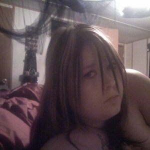 (7) Erotik Kontakt aus Niederfrohna