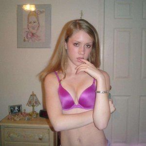 (3) Erotik Kontakt aus Pforzheim