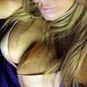 (9) Erotik Kontakt aus Altenhof