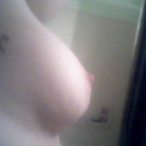 (1) Erotik Kontakt aus Newel