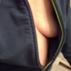 (1) Erotik Kontakt aus *****