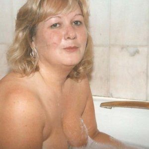 (2) Erotik Kontakt aus Velbert