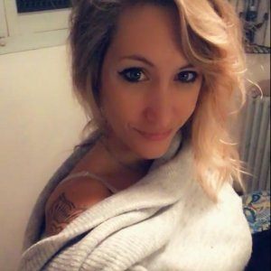 (11) Erotik Kontakt aus Ziertheim