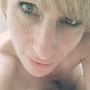 (3) Erotik Kontakt aus Flims Dorf