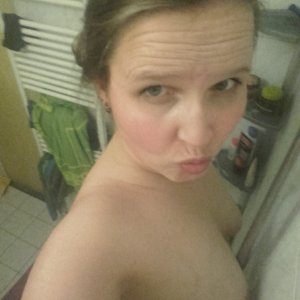 (2) Erotik Kontakt aus Rüti