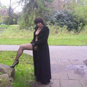 (2) Erotik Kontakt aus Geldersheim