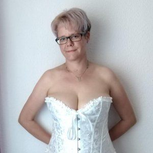 (1) Erotik Kontakt aus Schörfling am Attersee