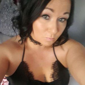 (5) Erotik Kontakt aus Altertheim